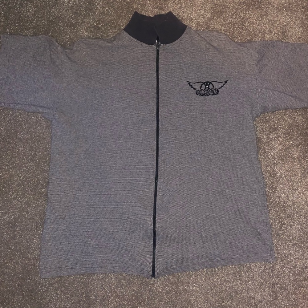 Aerosmith Gray Zip-Up Short Sleeve Shirt